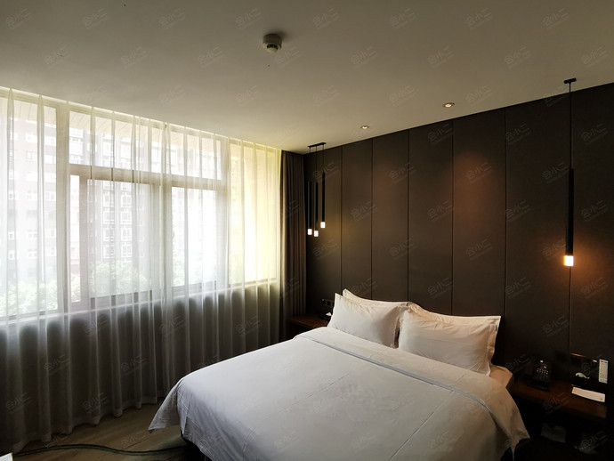 郑州华原颐舍酒店行政大床房