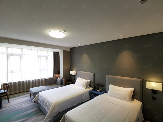 郑州华原颐舍酒店商务双床房