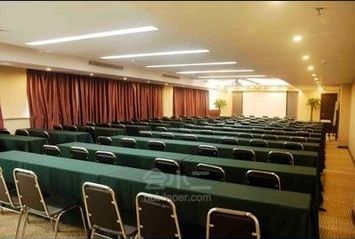 精途酒店（武汉光谷步行街杨家湾地铁站店）多功能厅