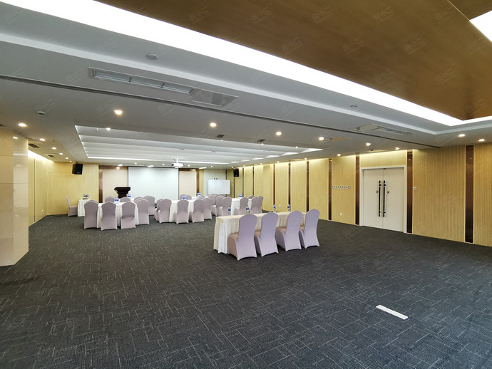 汇融创客广场国际会议中心路演厅