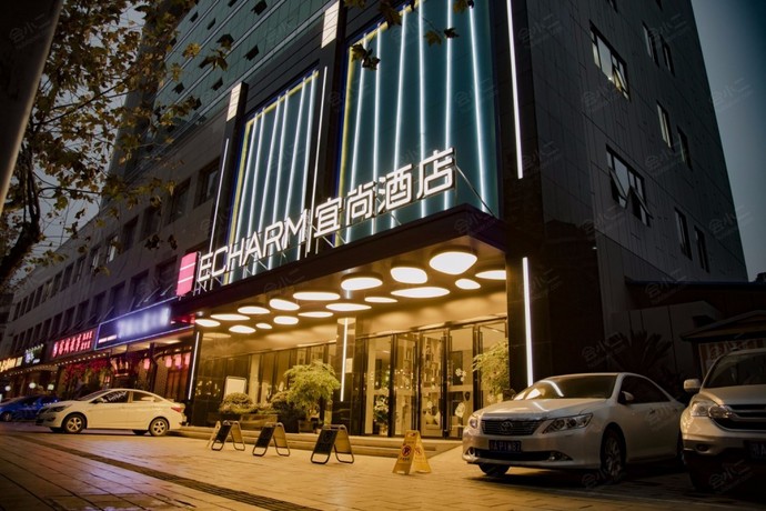 宜尚酒店（成都宽窄巷子金仙桥店）外观