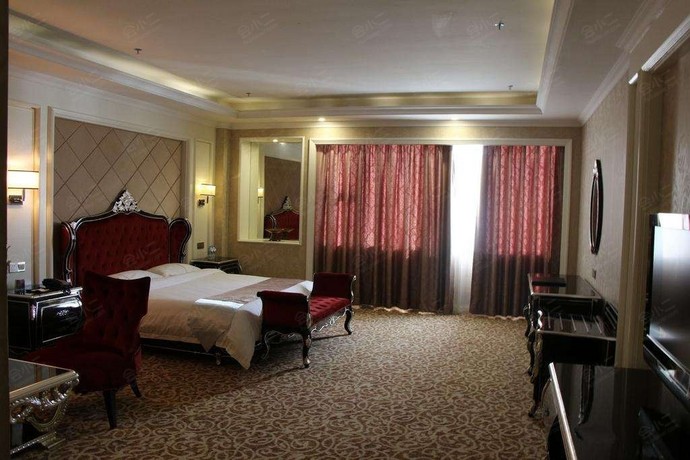 珠海荣丰酒店豪华大床房