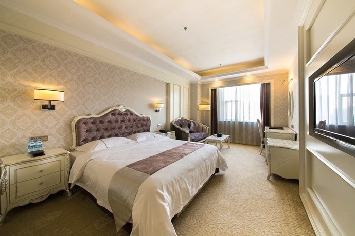 珠海荣丰酒店商务大床房