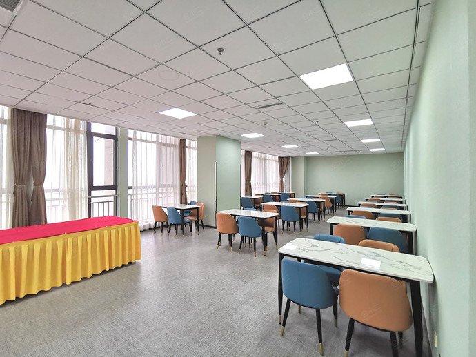 济南舜耕山庄生态园百农汇自助餐厅