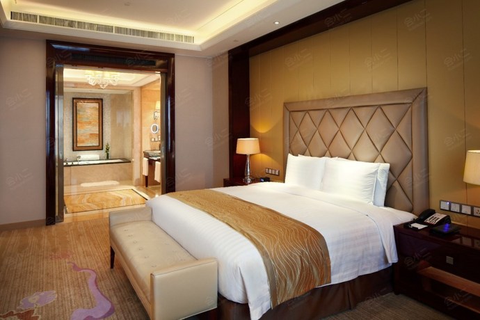 泰州富力万达嘉华酒店豪华套房