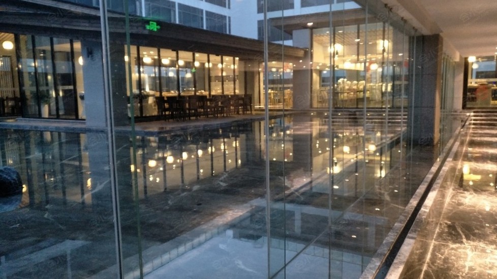 重庆水木蓝珀酒店餐厅图片
