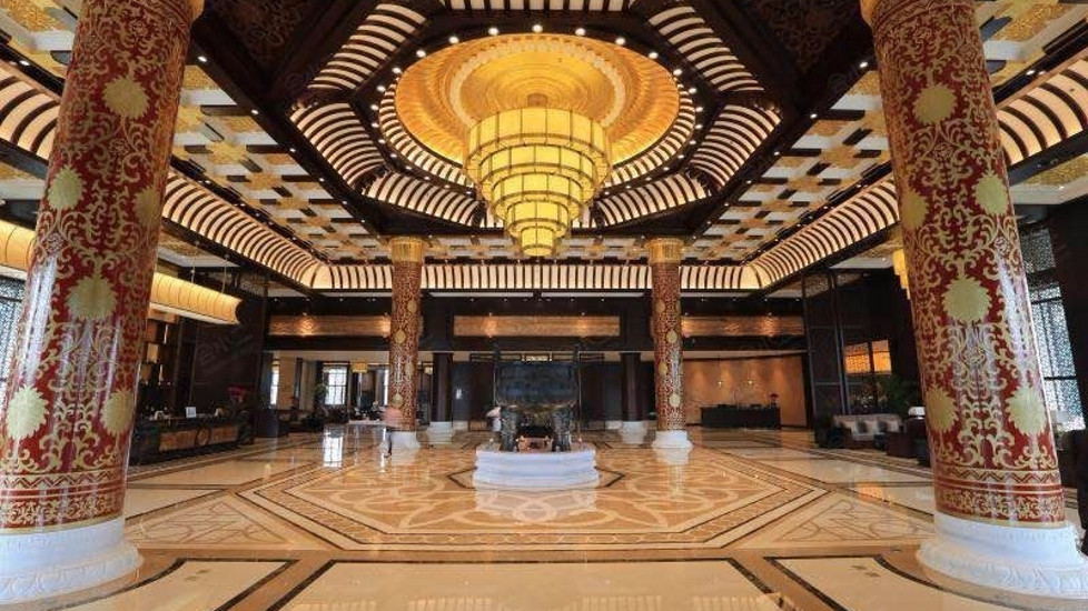 涞源华中假日温泉酒店大堂图片