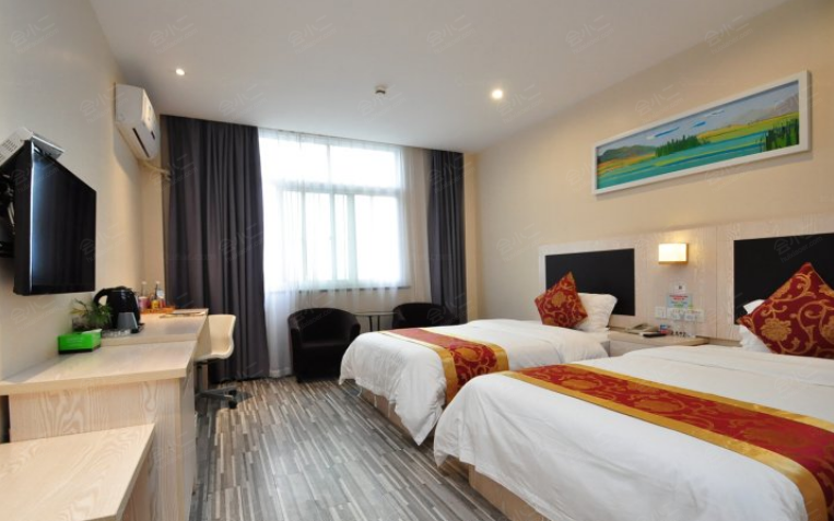 南苑e家精选酒店(宁波古玩城店)客房图片