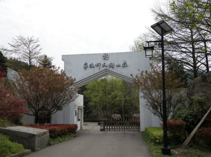 宁波仰天湖山庄外观