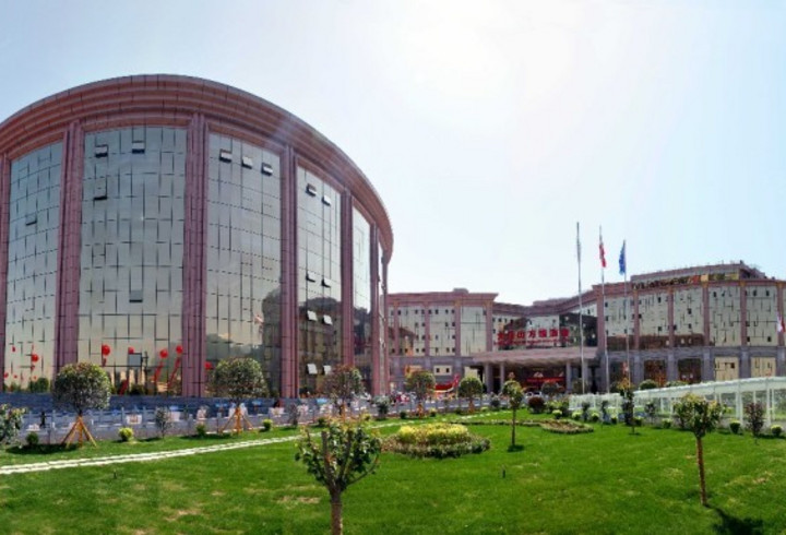 陕西丝绸之路万国酒店外观图片