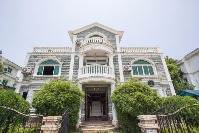威廉古堡别墅轰趴馆（武汉巴洛克店）