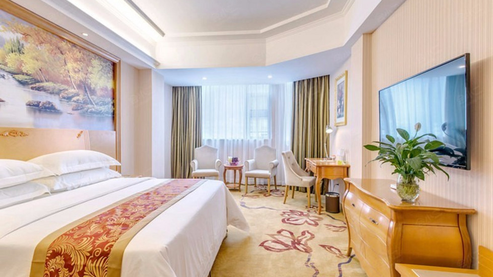 【维也纳酒店(桂林机场路榕山店)】客房图片大全_客房图库-会小二