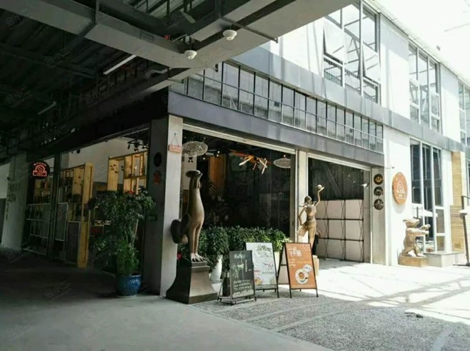 华视影业BITCOIN咖啡店外观