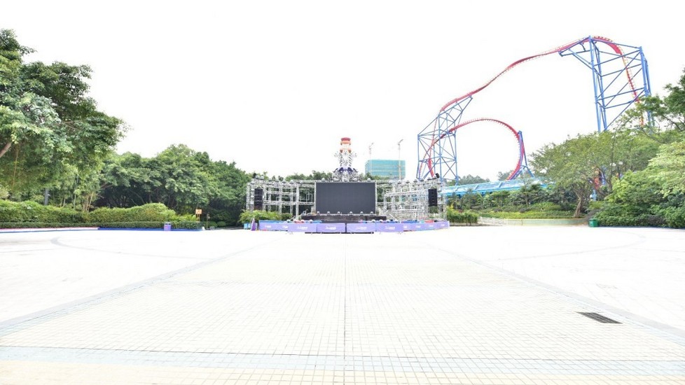 长隆欢乐世界中心演艺广场