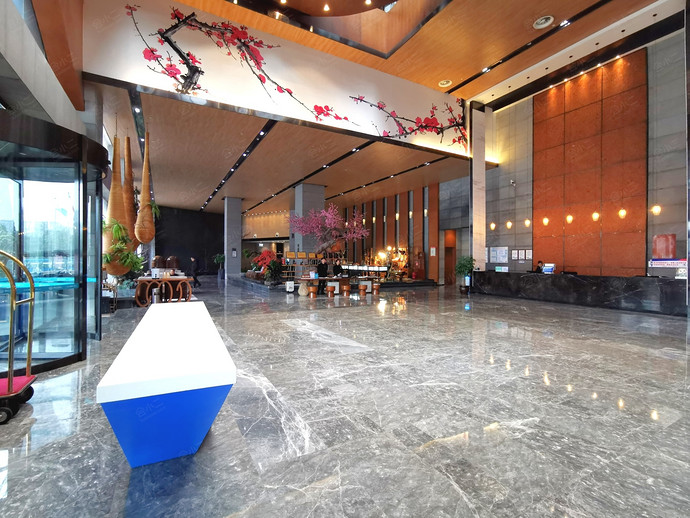 峨眉山御泉湾酒店大堂