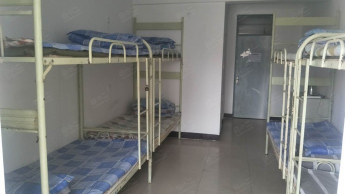 北京科技职业技术学院（八达岭校区）六人间