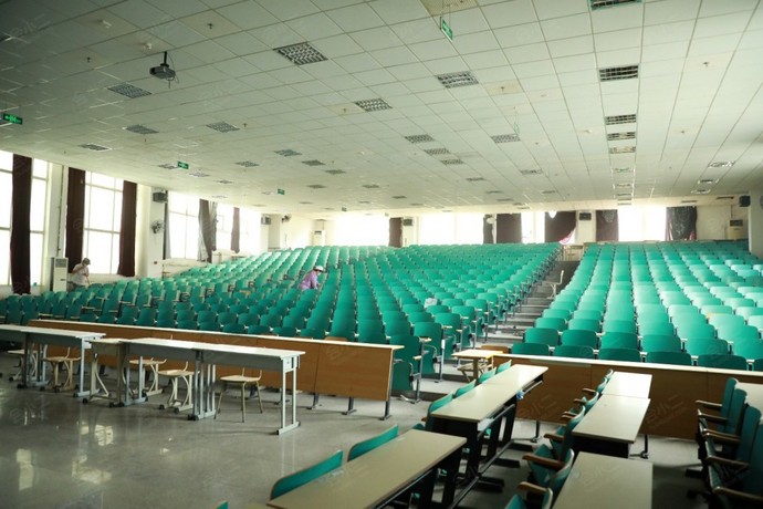 北京科技职业技术学院（八达岭校区）700人教室