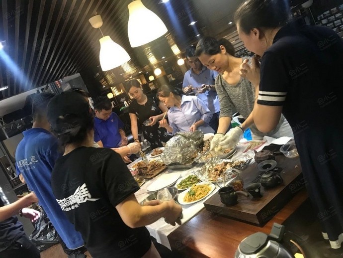 深圳本森超跑俱乐部环境