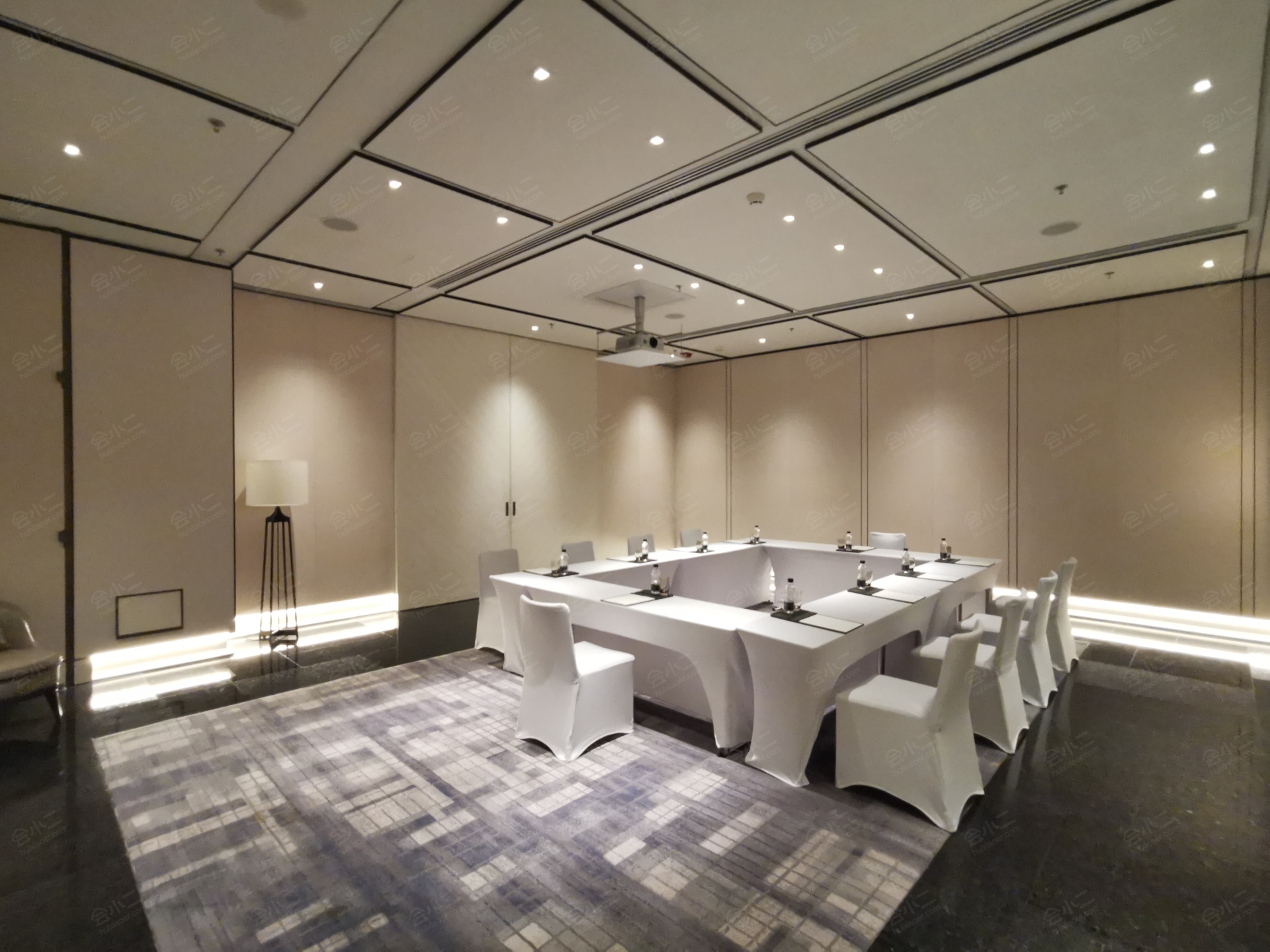 上海鲁能JW万豪侯爵酒店_租赁,会议酒店预订,会场出租 - 会小二网