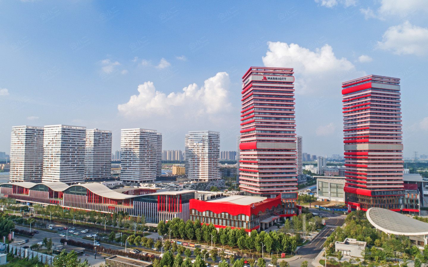 五星酒店 武汉卓尔万豪酒店  东西湖区     最大会场1290m,368间客房