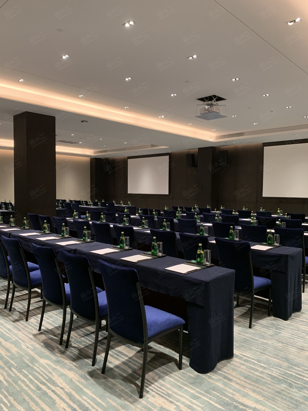 郑州喆鹏酒店会场图片