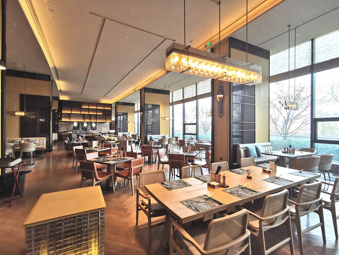 南京长江之舟华邑酒店鲜艳餐厅