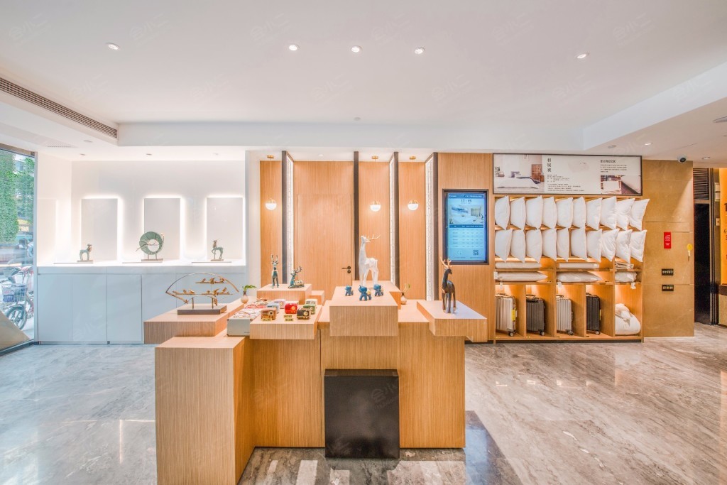 广州三元里亚朵酒店大堂图片