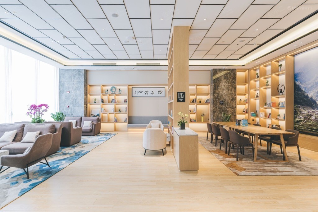 世纪城购物中心亚朵酒店大堂图片