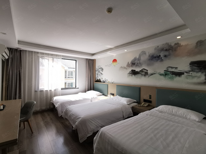 唯庭轻居酒店（上海虹桥机场店）轻居三人间