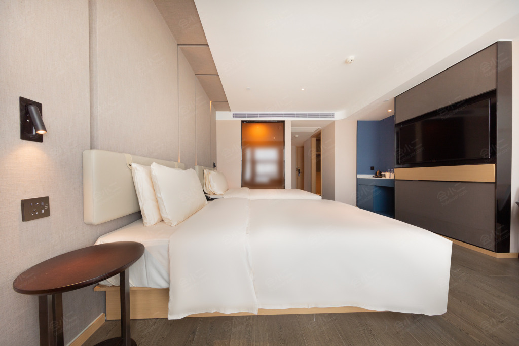 贵阳观山湖公园亚朵酒店客房图片