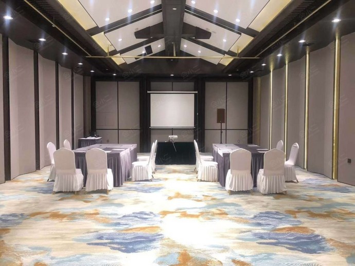 哈尔滨东谷璞砚酒店小会议室