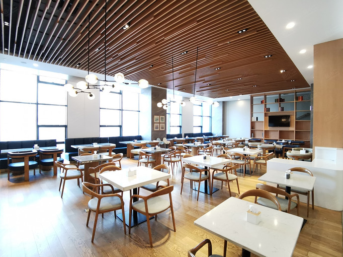 桔子水晶重庆解放碑洪崖洞酒店早餐厅