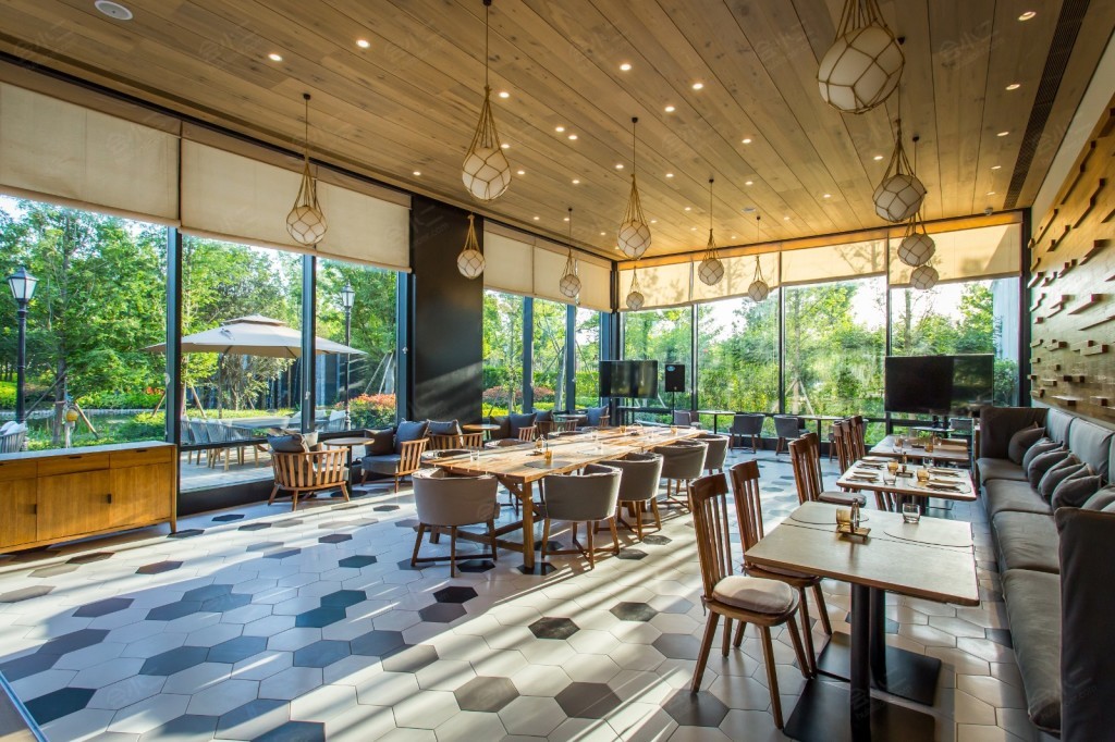 普罗理想国窗外西餐厅图片