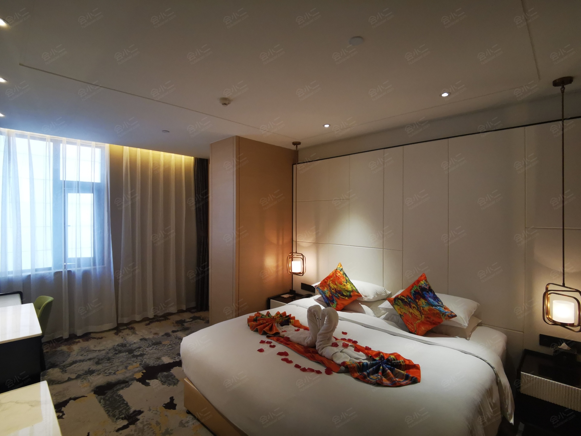 雅致高级大床房