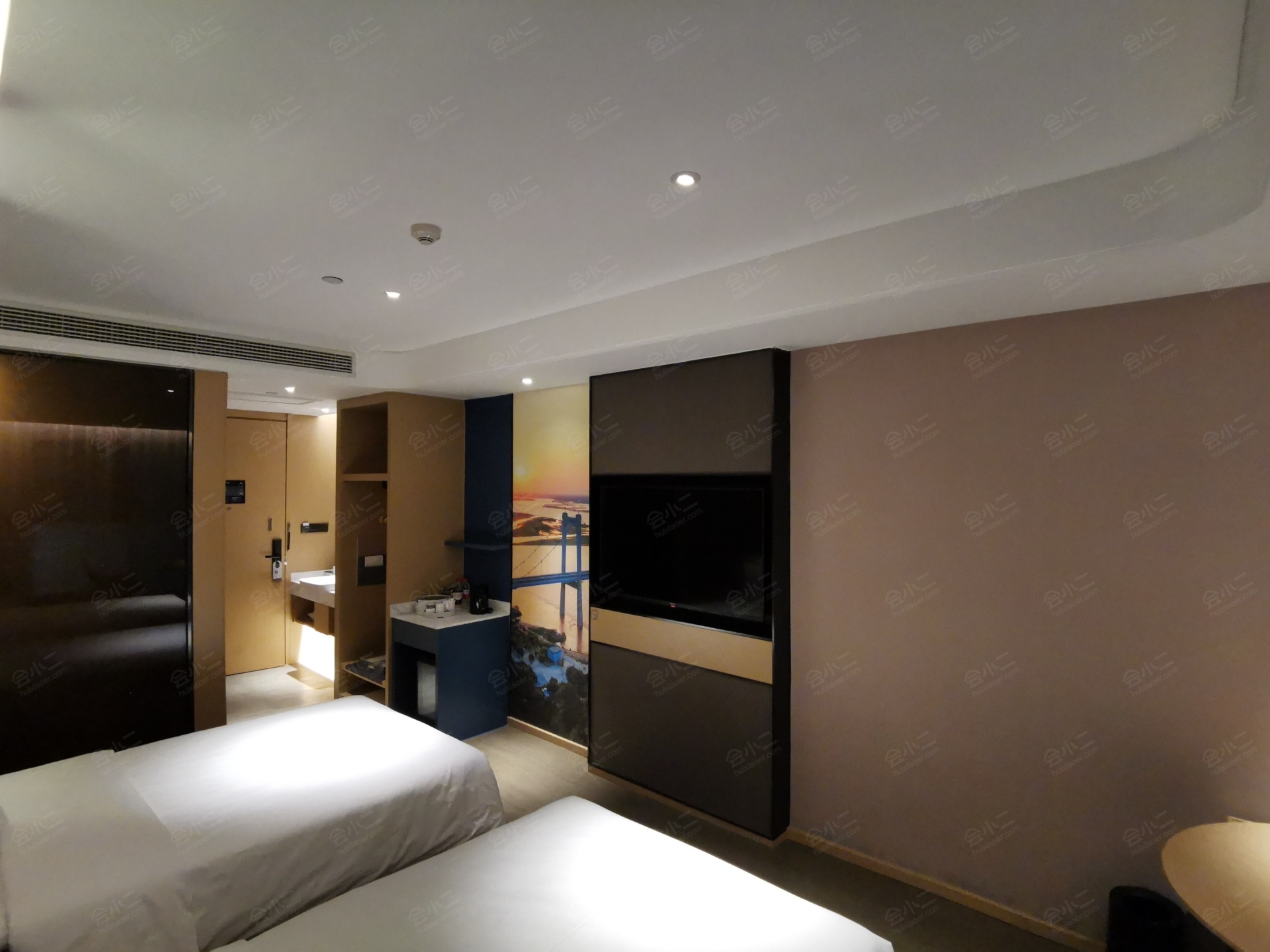 郑州高铁东站亚朵酒店图片