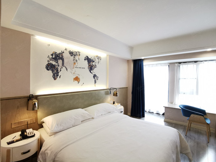 凯里亚德酒店（长沙高铁南站香樟路店）轻享大床房