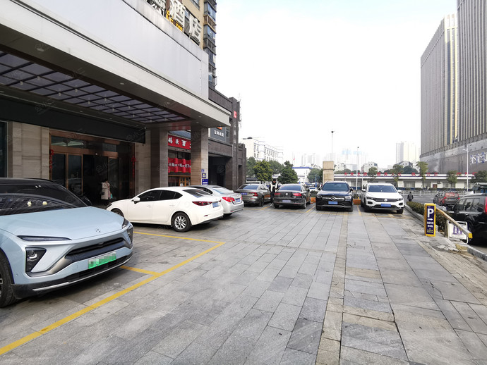 凯里亚德酒店（长沙高铁南站香樟路店）