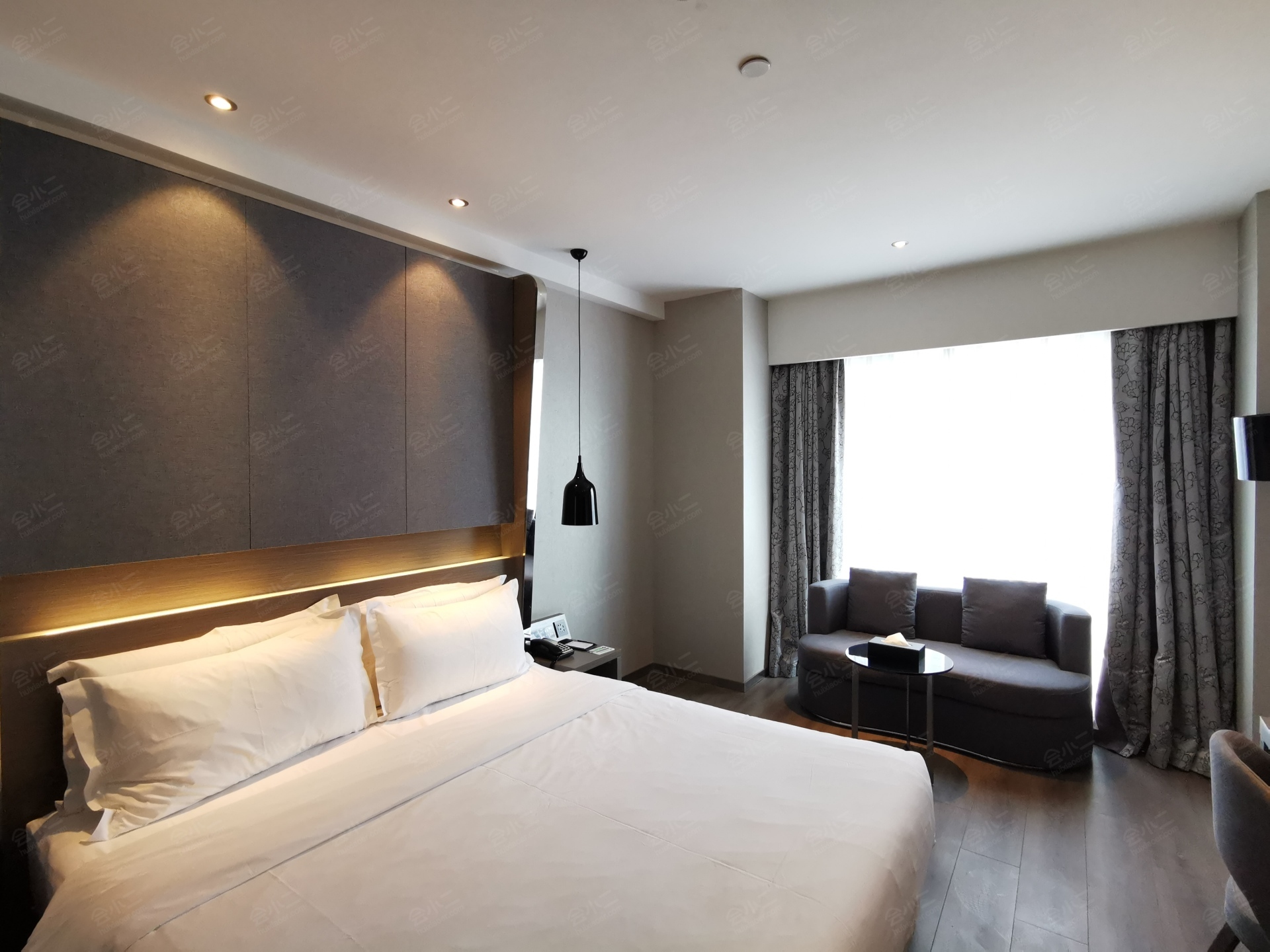 桔子酒店(西安北站市政府店)客房图片