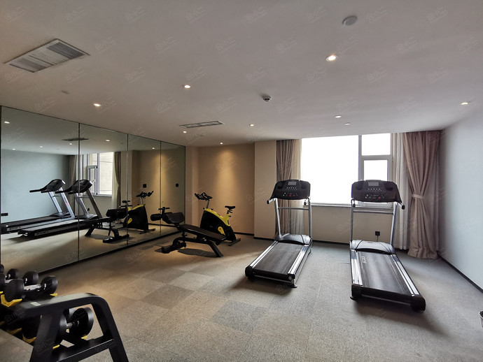 济南解放路亚朵轻居酒店健身