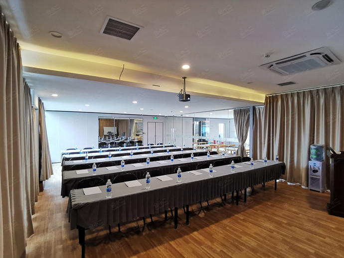 美丽豪酒店（广州白云机场人和地铁站店）悦云会议室