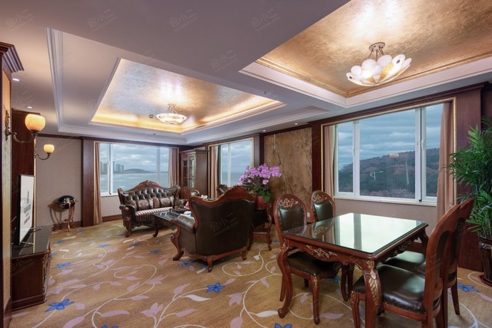 威海金海湾丽呈华廷酒店高级海景套房