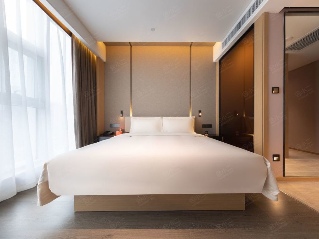 武汉天地汉口江滩亚朵酒店客房图片