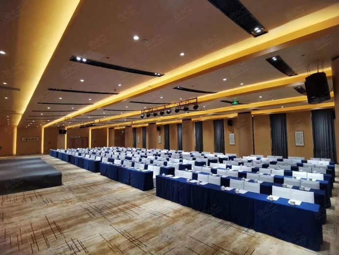 海天永信大酒店多功能厅
