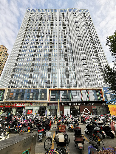 苏州吴江吾悦广场亚朵酒店