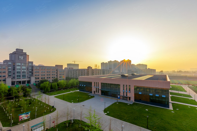 成都银杏酒店管理学院（成都校区）