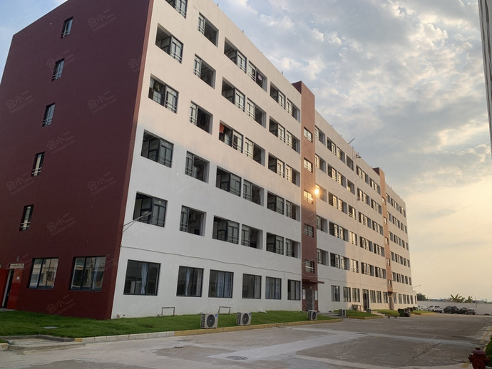 中盈职业技能培训学校D栋
