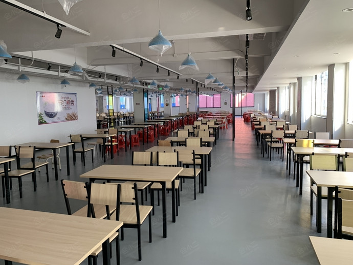 中盈职业技能培训学校校园1号餐厅
