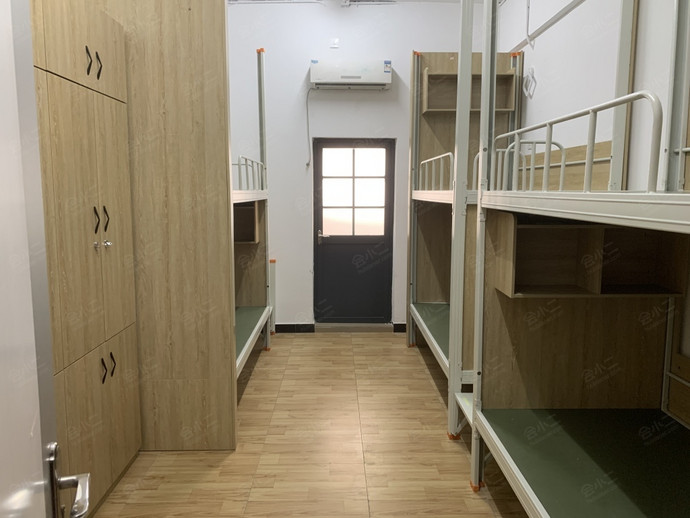 中盈职业技能培训学校六人间
