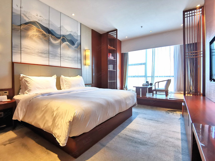 长沙亚士多蔚景温德姆酒店河畔风光大床房