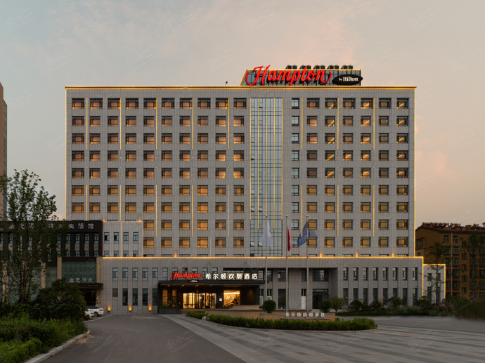 青岛胶东国际机场南希尔顿欢朋酒店